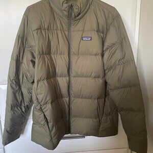 Patagonia Men's Silent Down Jacket Style # 27930